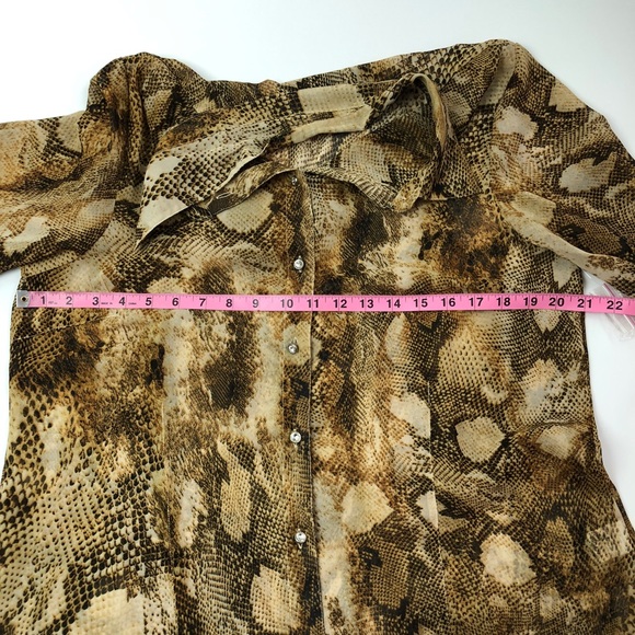 ⭐️Kris Jenner Collection | button down long sleeve - Picture 4 of 6